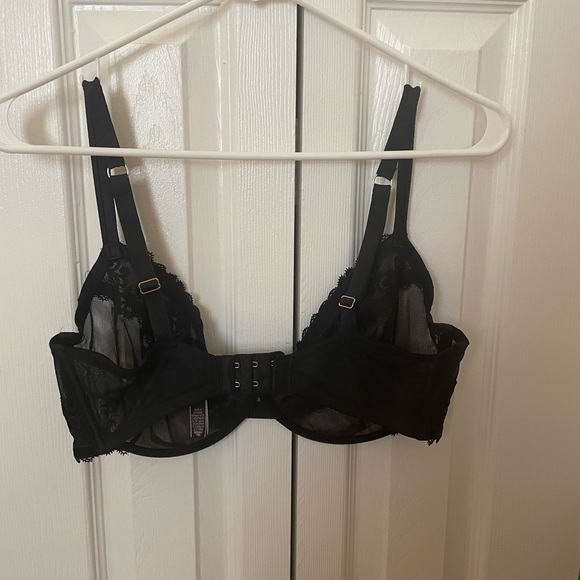 VICTORIA’S SECRET unlined flora Demi bra - Picture 3 of 3